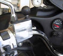 cg_bracket_34_view.jpg (46565 bytes)