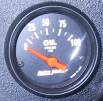 gauges_oilpress.jpg (26113 bytes)