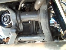 swingarm_zerk_installed.jpg (257262 bytes)