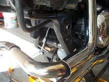 swingarm_zerk_tap.jpg (250270 bytes)